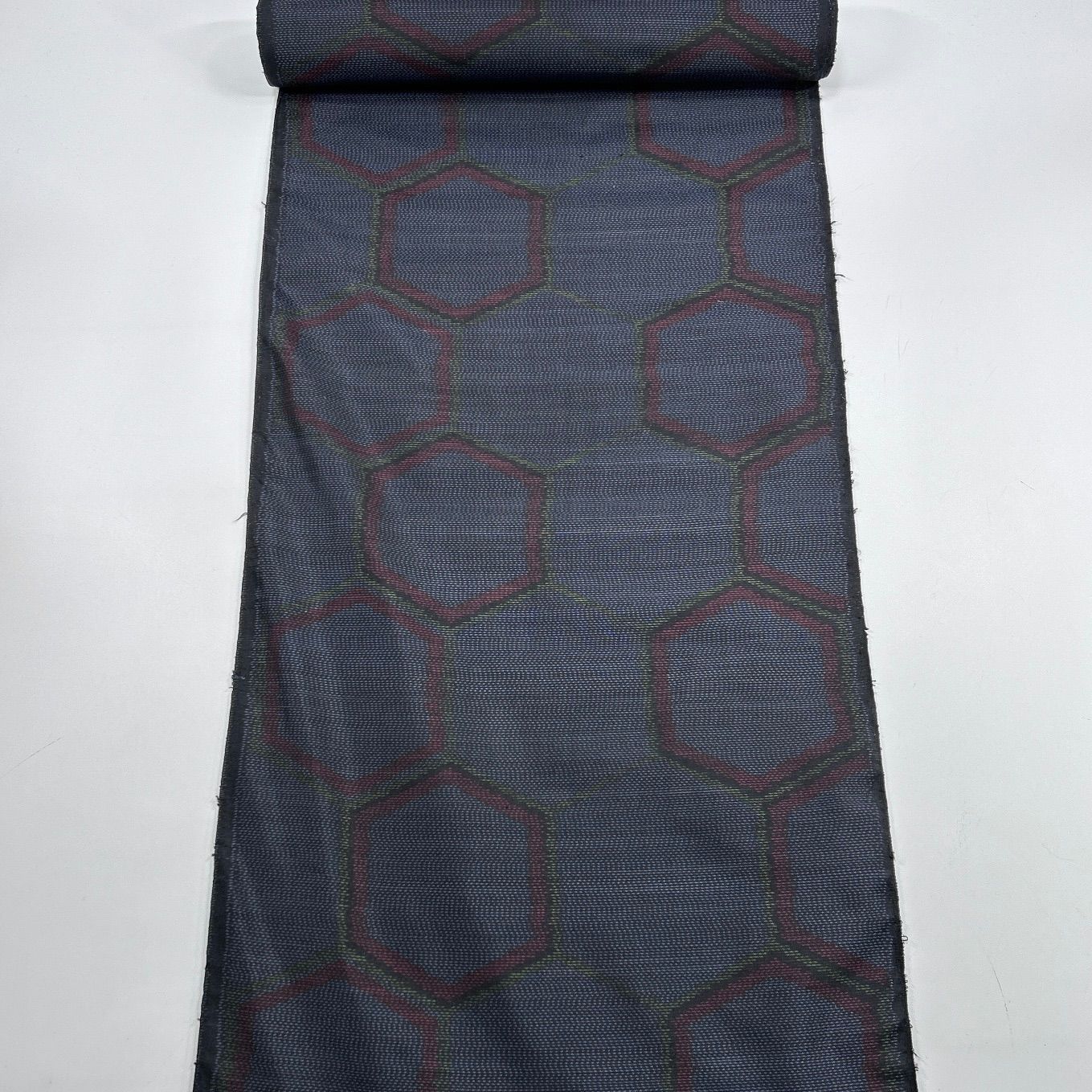 大島紬 反物 1本 正絹 証紙 着物まとめ売り 同梱購入歓迎 リメイク用