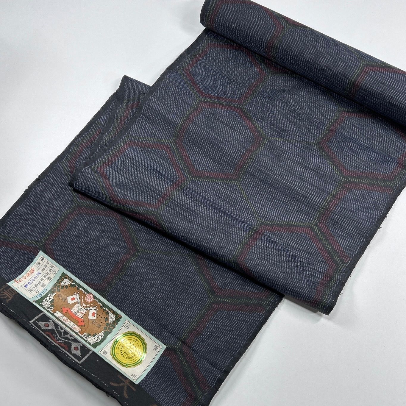 大島紬 反物 1本 正絹 証紙 着物まとめ売り 同梱購入歓迎 リメイク用