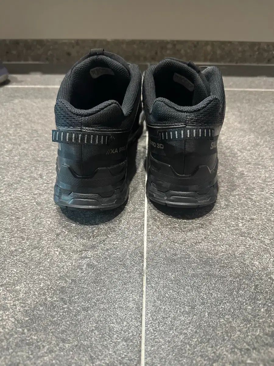 サロモン XA PRO 3 D v 9 270