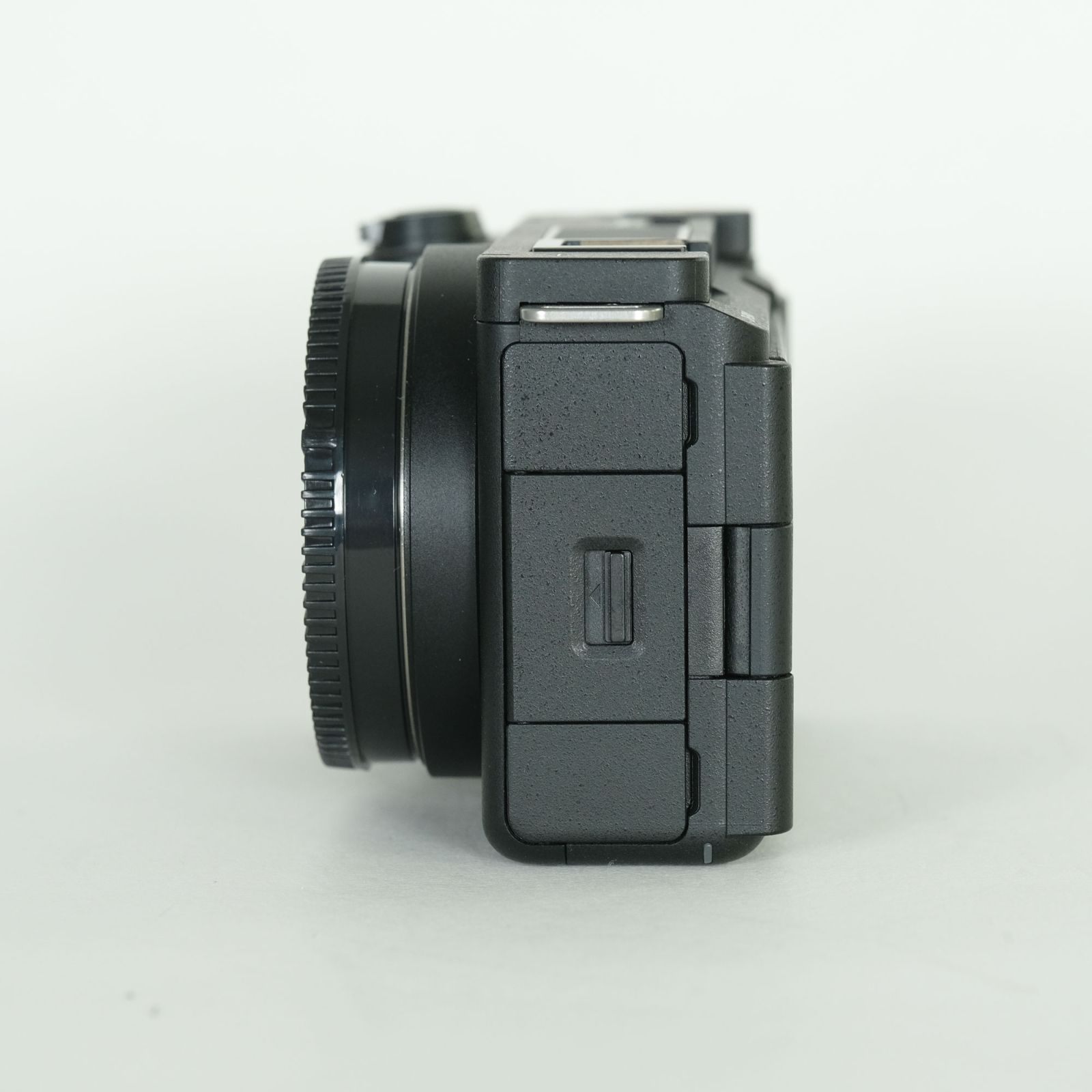 ボディ ブラック