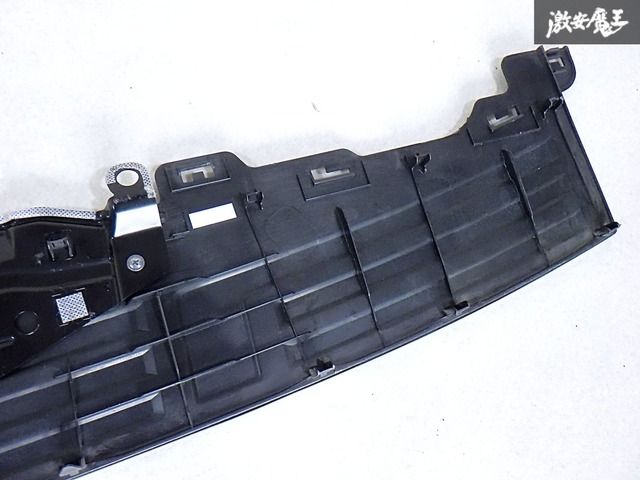 トヨタ 純正 ブラックメッキパネル付 TRJ150 GDJ150 ランドクルーザー プラド リア バンパー フットプレート 52162-60050 即納 棚T