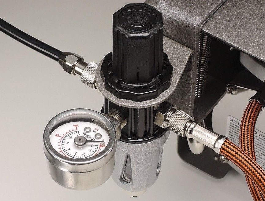 新品未使用】タミヤ スプレーワーク パワーコンプレッサーNo. 74553