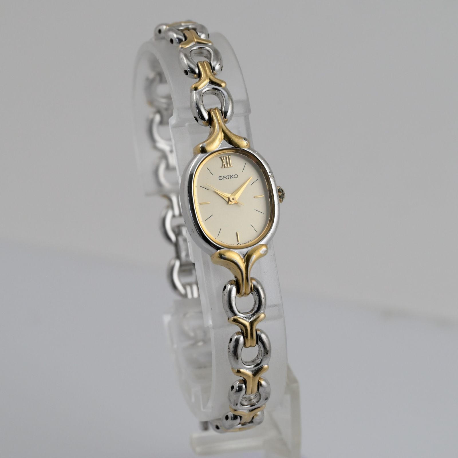 SEIKO セイコー 2P21-5D00 ドレスウォッチ オーバル 女性用腕時計