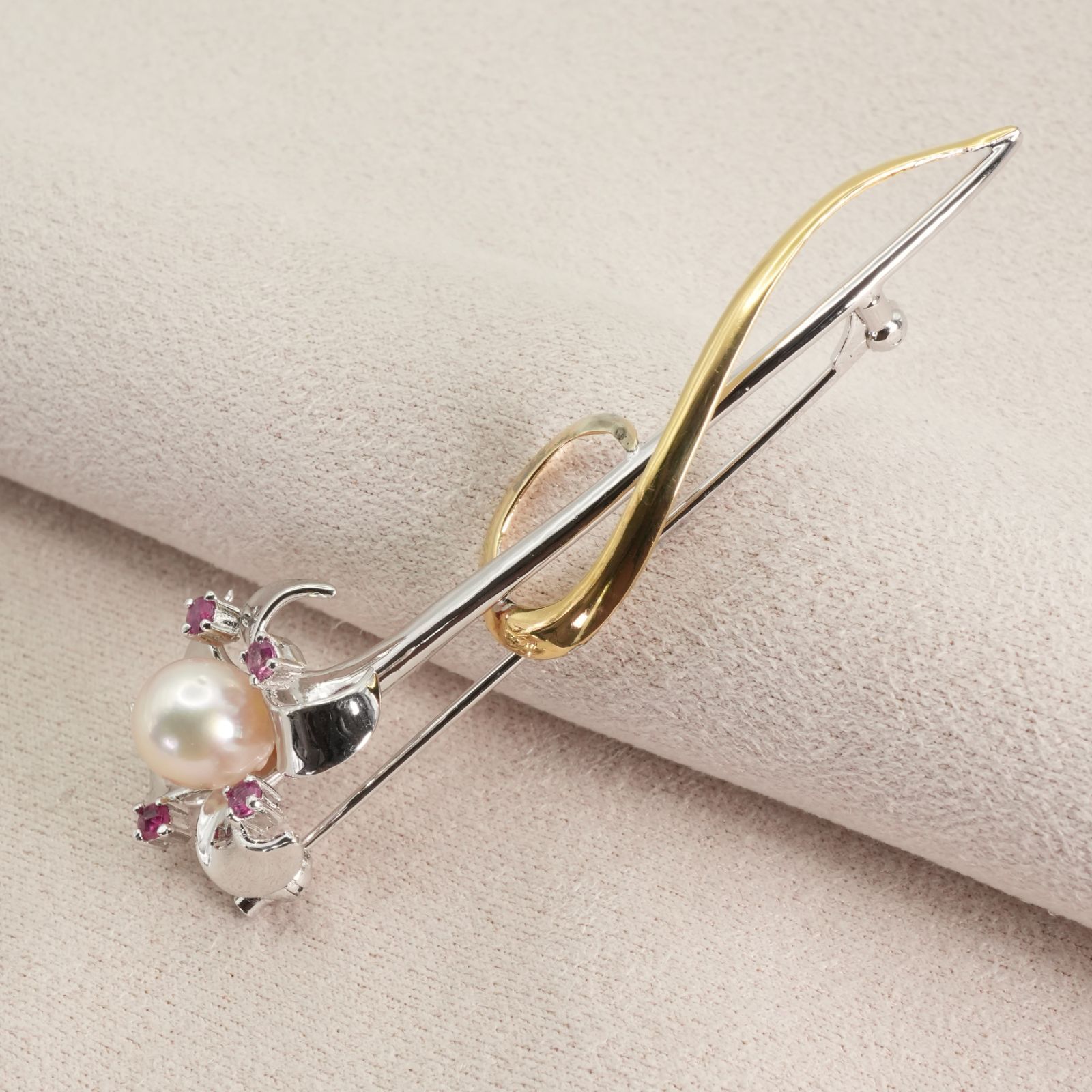 シルバー×K18 ルビー フラワー コンビ ブローチ お花/25-2220S - メルカリ