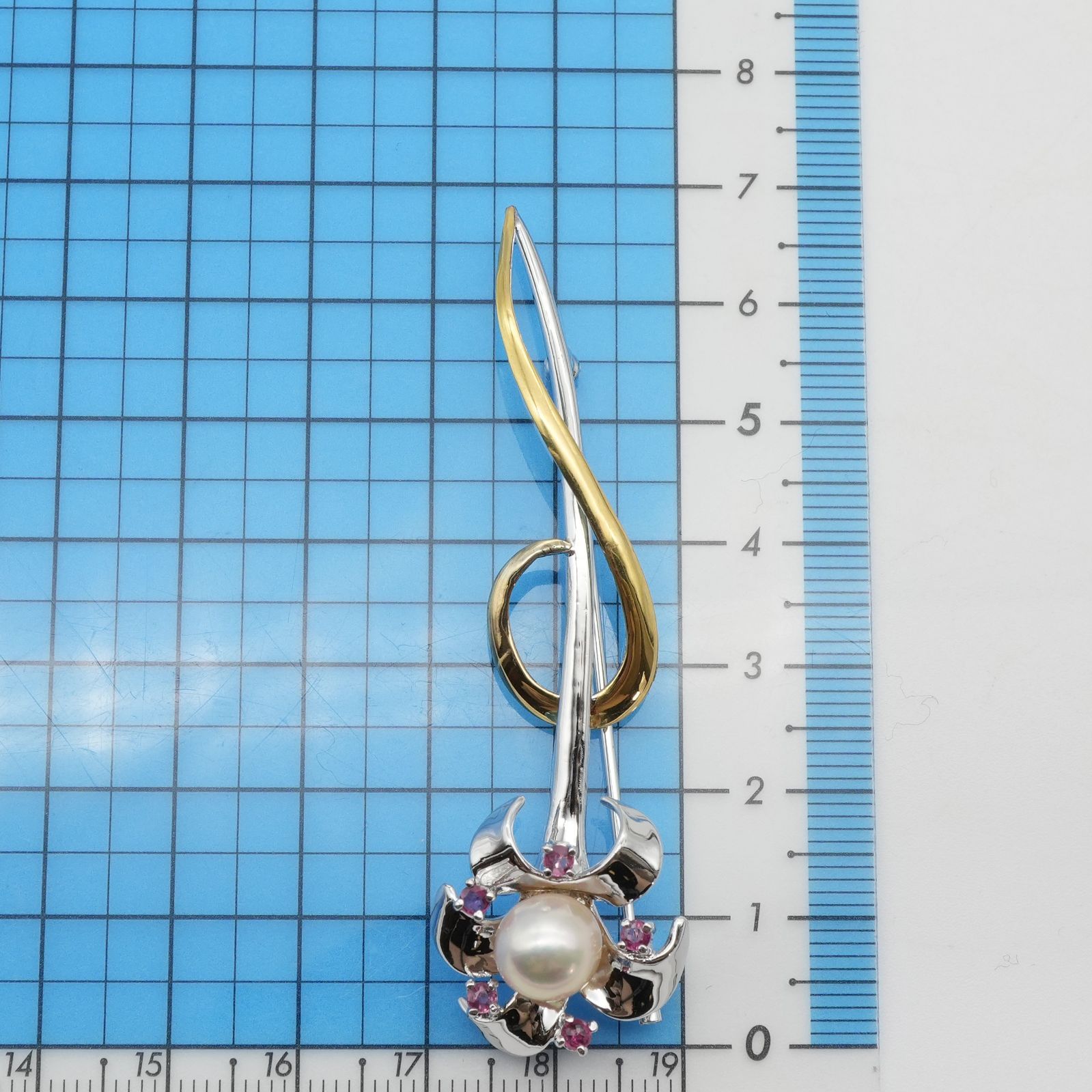 シルバー×K18 ルビー フラワー コンビ ブローチ お花/25-2220S - メルカリ