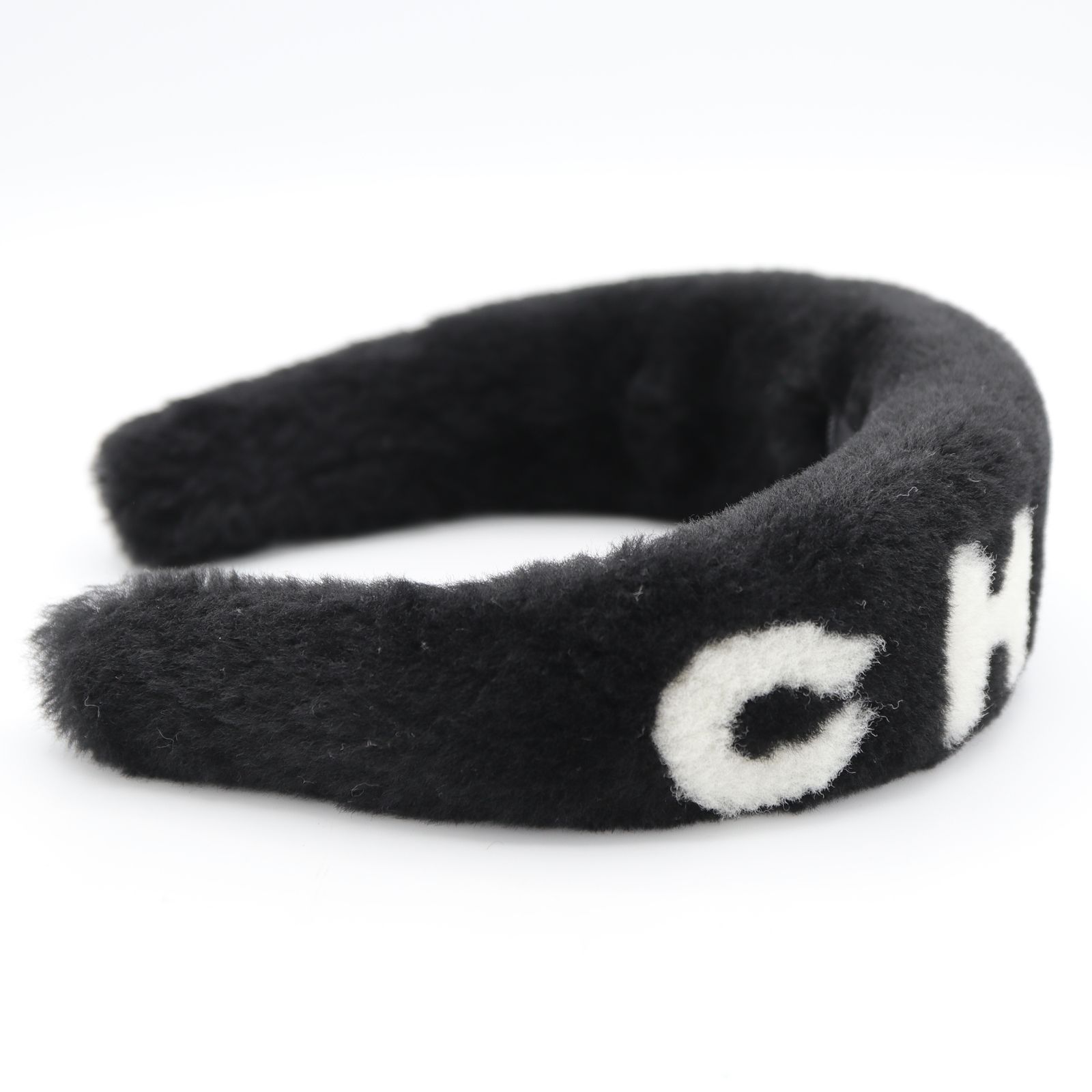 CHANEL シャネル カチューシャ ヘアバンド ヘアアクセ ロゴ ブラック