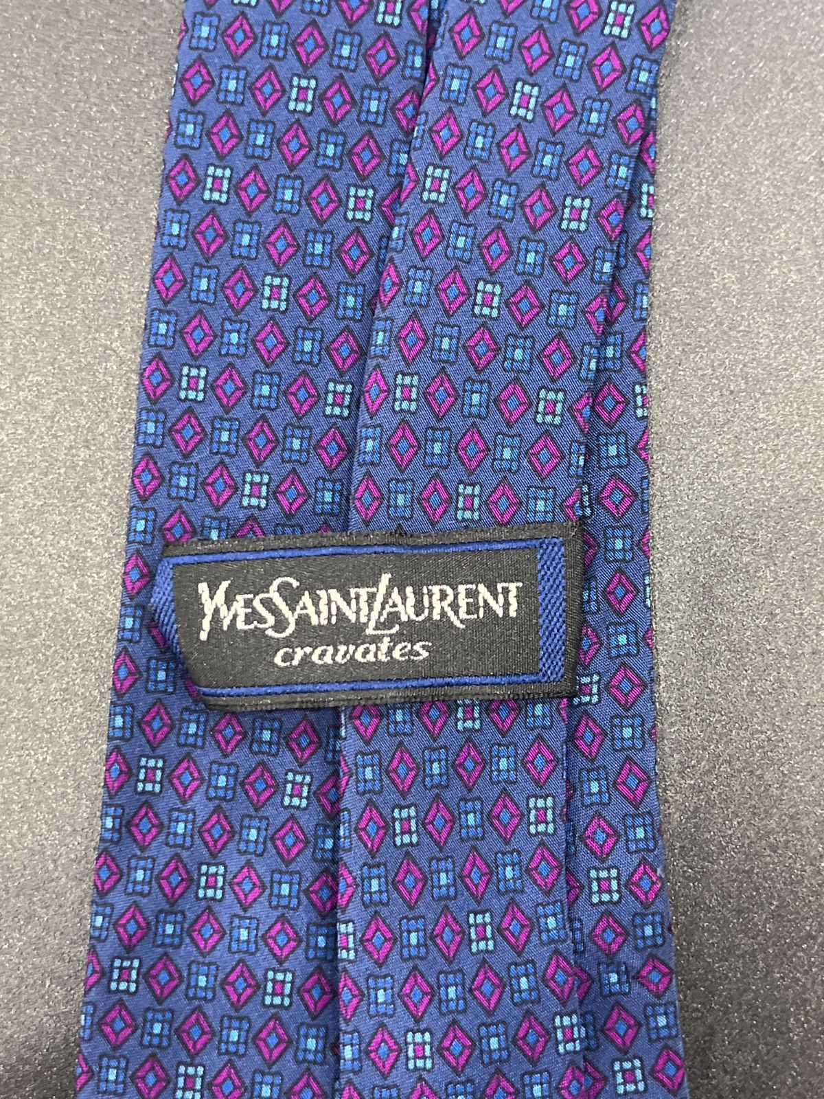 イヴサンローラン ネクタイ B25111464 - メルカリ
