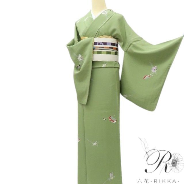 六花-RIKKA- 美品 正絹 トールサイズ 櫛と簪 桜 蝶 小紋 着物 A4084