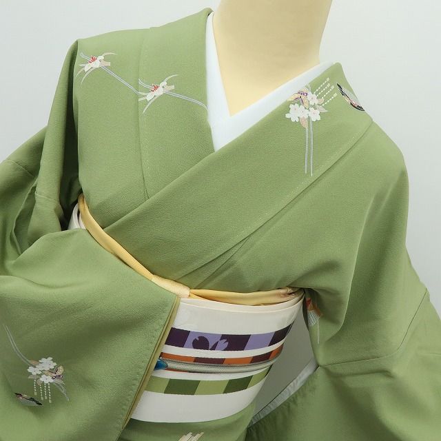 六花-RIKKA- 美品 正絹 トールサイズ 櫛と簪 桜 蝶 小紋 着物 A4084