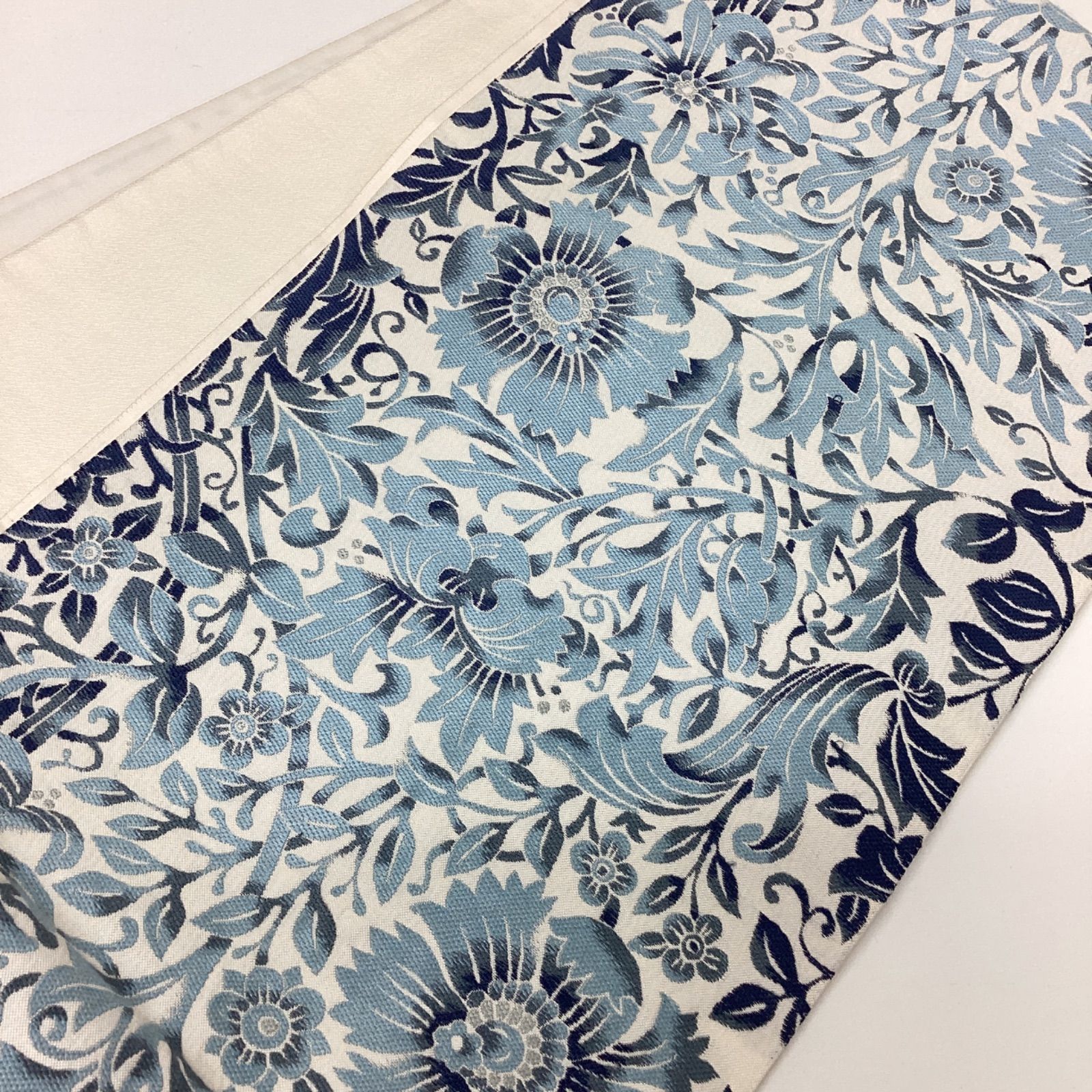 品 六通袋帯 刺繍柄 正絹R69