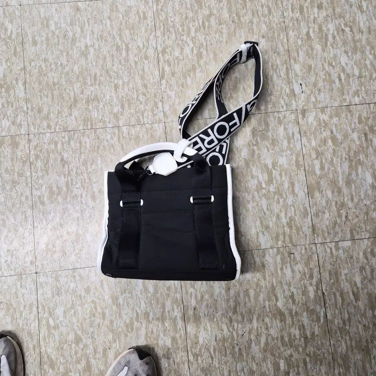 ジーフォア G/FORE ブラック トートバッグ兼 ショルダーバッグ - メルカリ