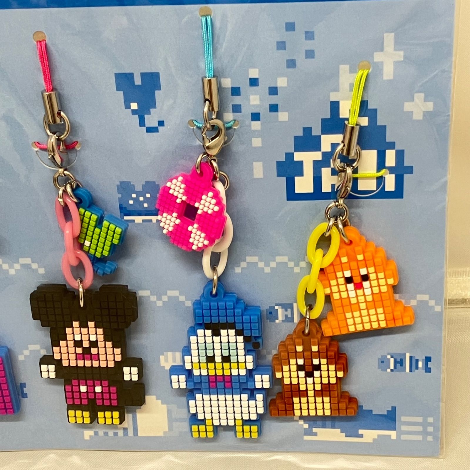 新品　ディズニーリゾート　ストア フィギュアストラップ等　12個まとめ売り 新品 ディズニーリゾート ストア フィギュアストラップ等 12個まとめ