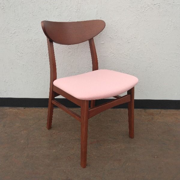 オカムラ ミーティングチェア L 114 LD FXW 8 ペールピンク チェア イス 椅子