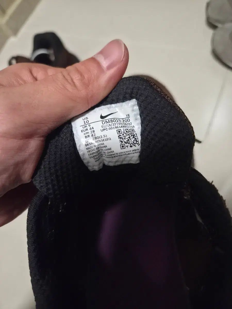  ナイキ ACG ブラウン ローゲート 登山靴 トレッキングシューズ アウトドアシューズ