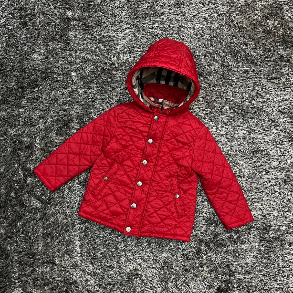 極美品✨BURBERRY LONDON 中綿コート　2Y ダウン 90cm バーバリー ダウン 2Y 極美品✨BURBERRY LONDON 中綿コート 2Y ダウン