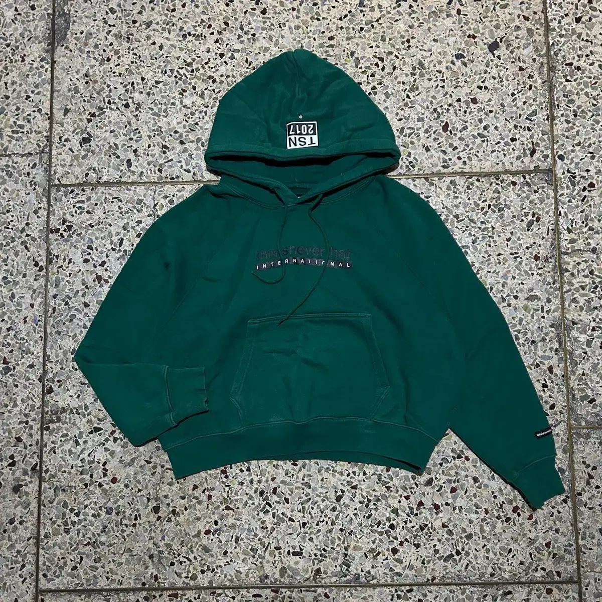 オーダー　専用出品 ディスイズネヴァーザット（Thisisneverthat） 販売 グリーン WHO Tシャツ