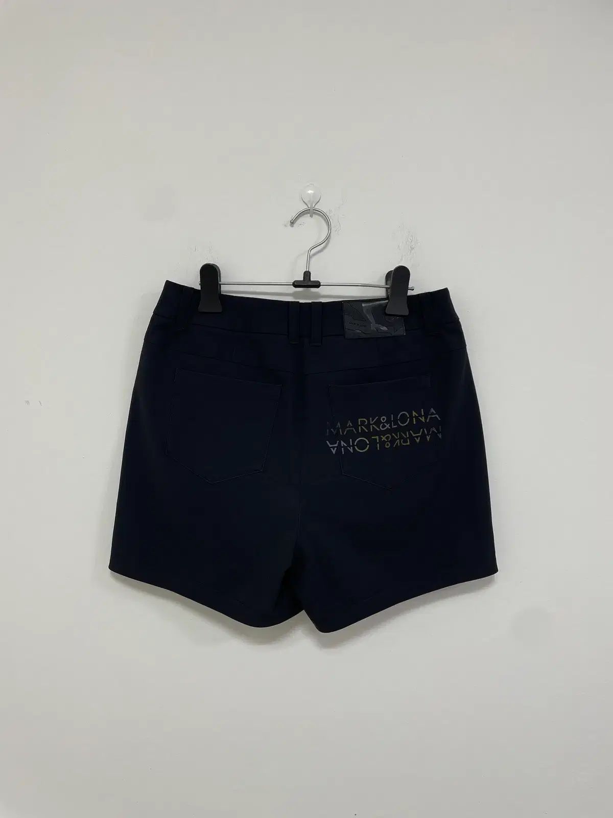 LONA マークアンドロナ