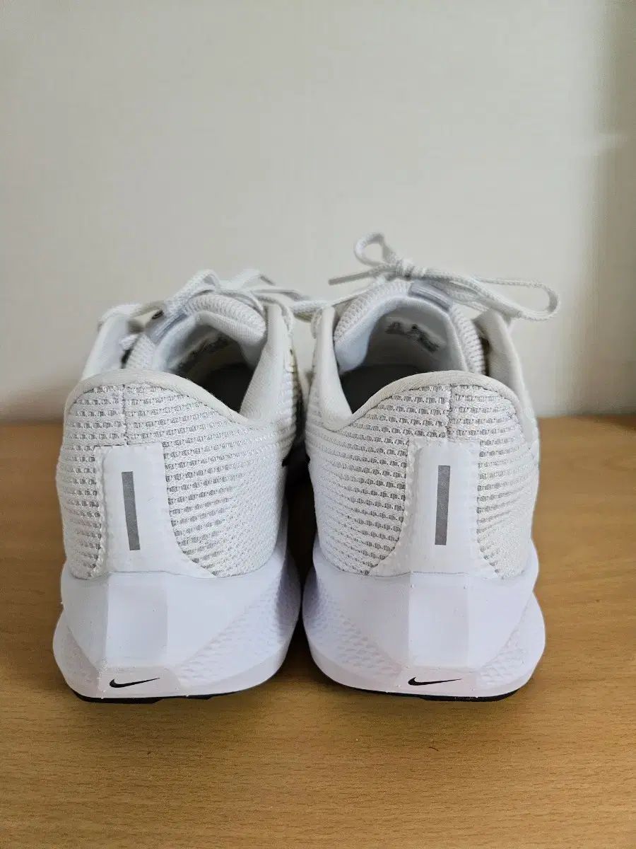 ランニングシューズ