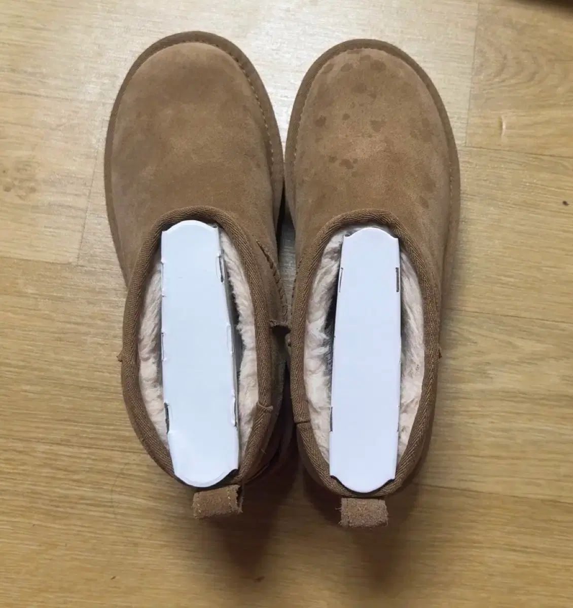 UGG Classic ウルトラ ミニ フラットフォーム 24 cm