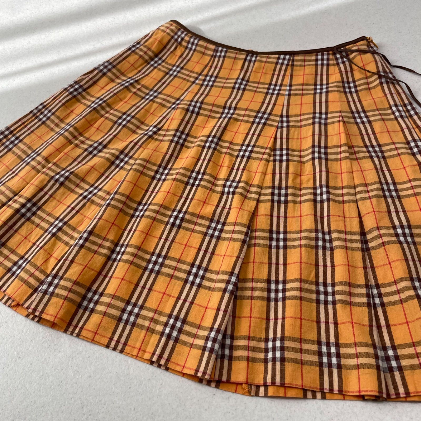 【BURBERRY LONDON】ノバチェック　プリーツ　巻きミニスカート BURBERRY LONDON バーバリーロンドン ノバチェック プリーツ ミニ