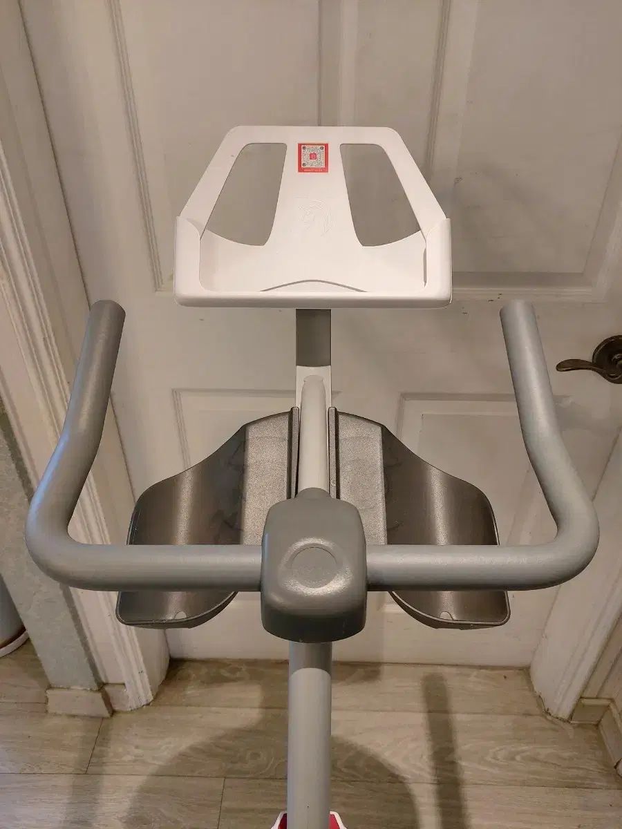 イェソル スピニング バイク フィットネスバイク ジムサイクル ポップ