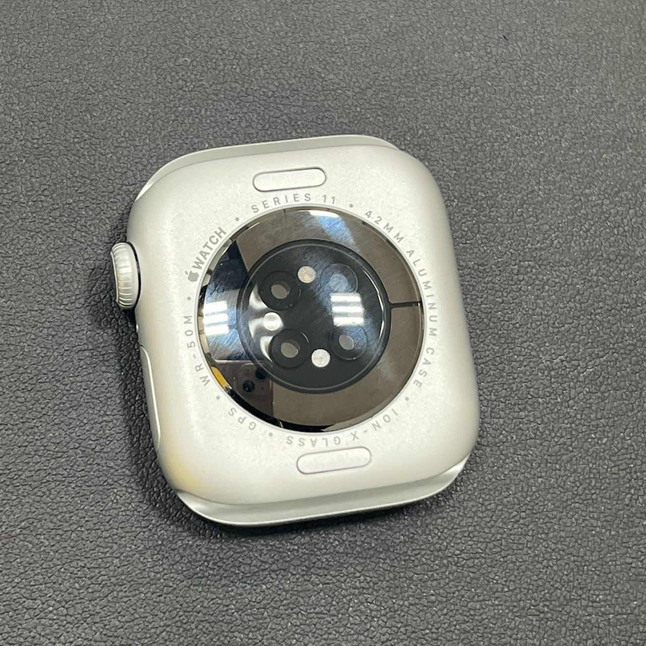 EL 6 Apple watch series 11 アップルウォッチ 本体 GPSモデル 42ｍｍ シルバー MK 11361