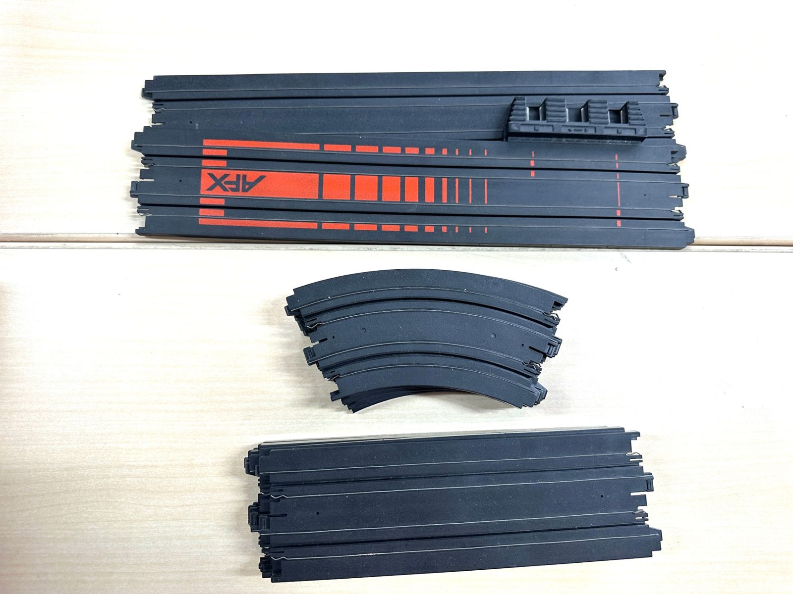 動作未確認のためジャンク扱い TOMY AFX F-1世界16戦セット スロット