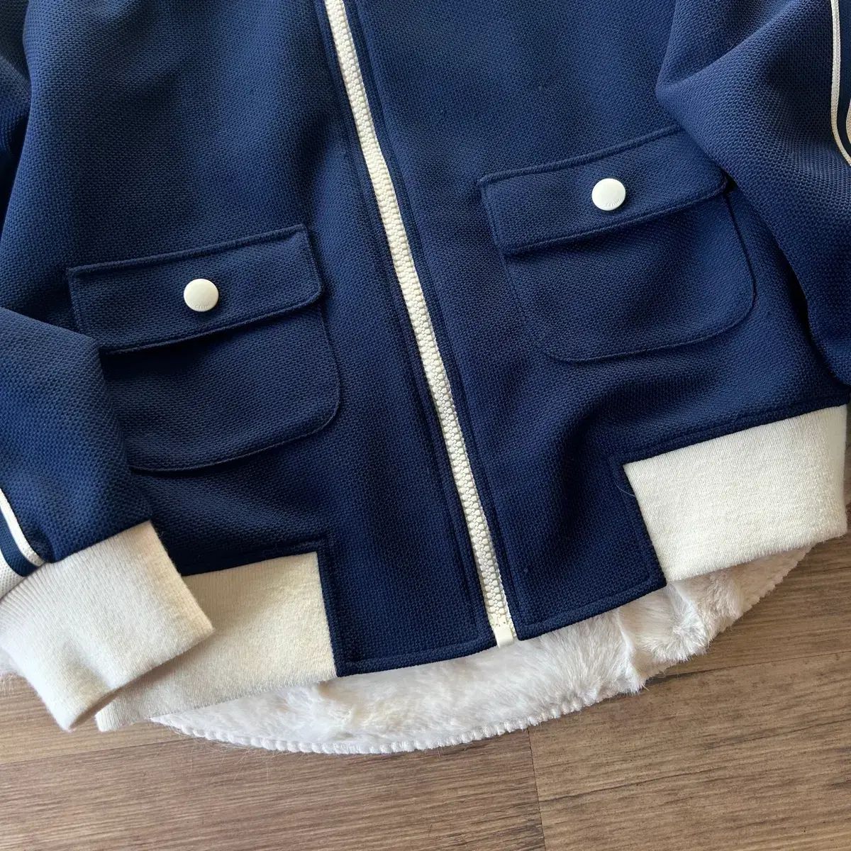 CELINE ネイビー クロップド丈　ジャージ Celine セリーヌ クロップド トラックジャージ - メルカリ