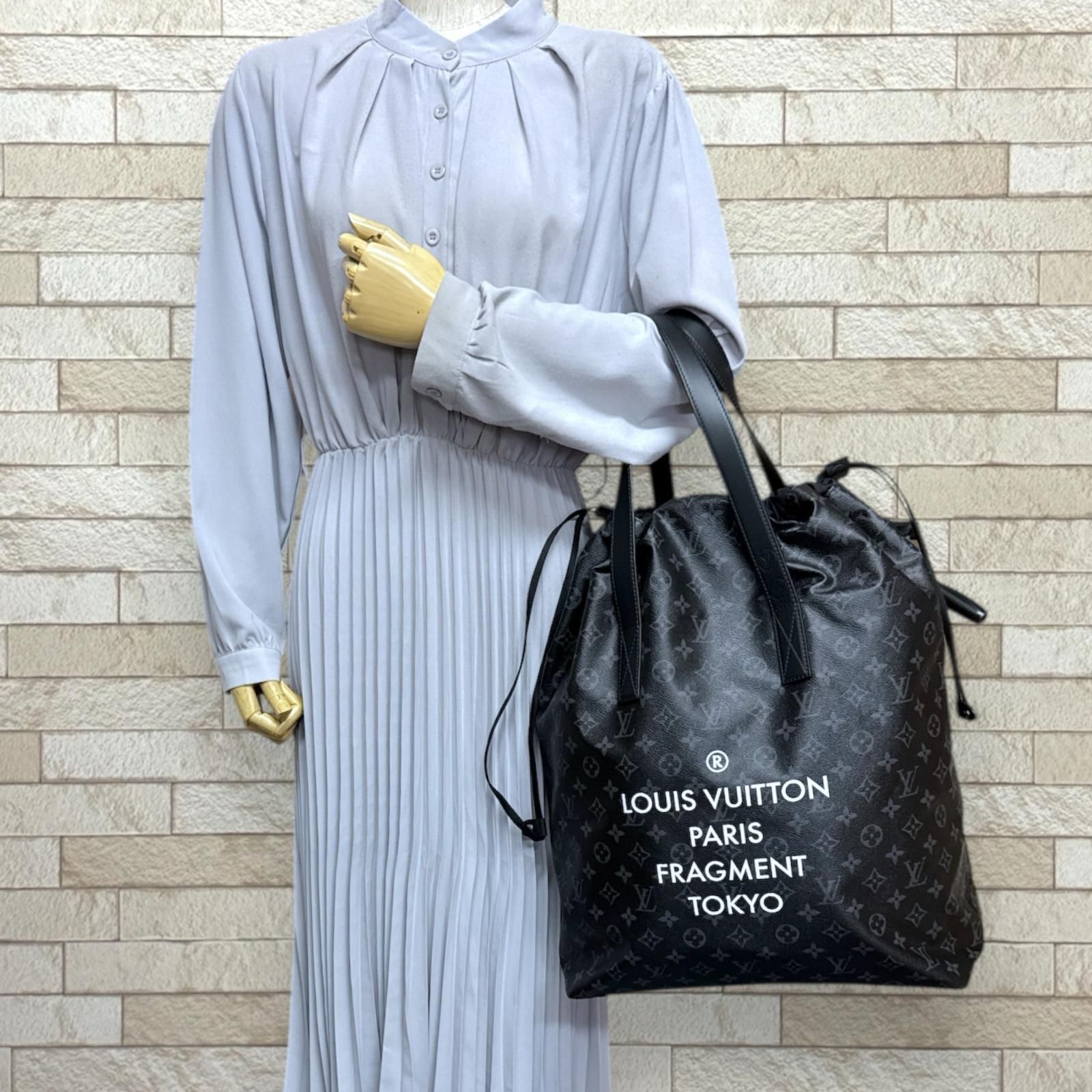 ルイヴィトン フラグメントコラボ カバ ライト モノグラムエクリプス トートバッグ モノグラムエクリプス M43417 ブラック メンズ  LOUIS VUITTON  中古 ルイヴィトン  ルイ ヴィトン