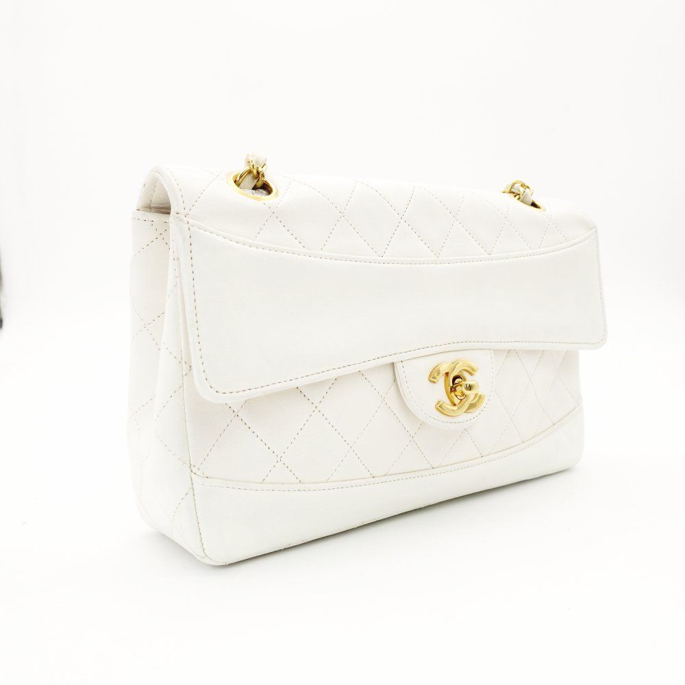 シャネル CHANEL マトラッセ チェーン ショルダーバッグ ホワイト