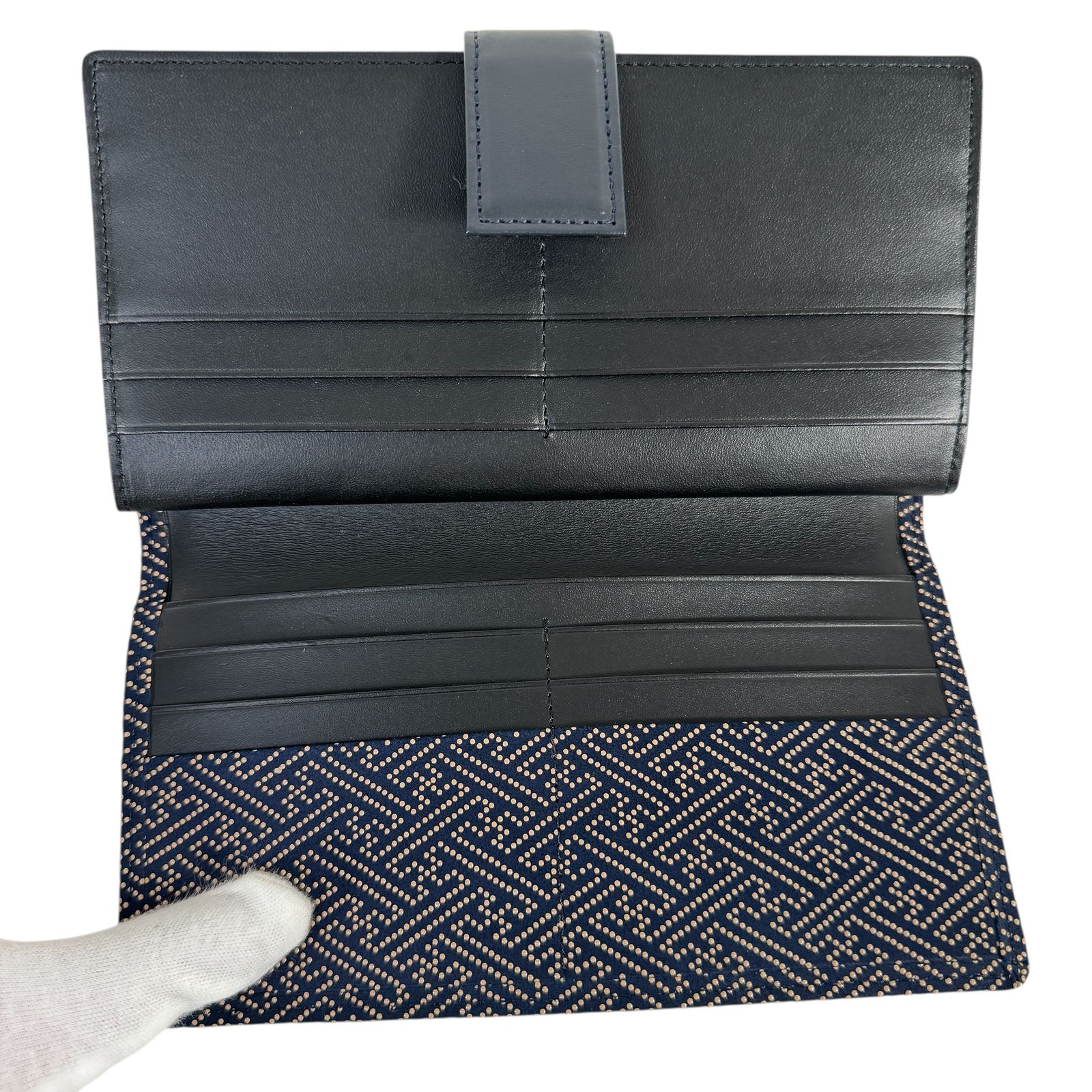 □新品未使用□印傳屋□印伝□長財布□ウォレット□紗綾形柄□ネイビー