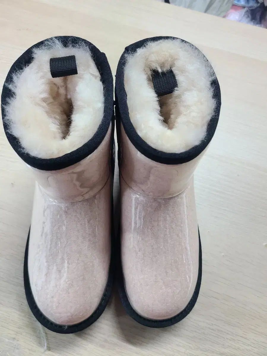 キッズ オーストラリア アグ ブーツ