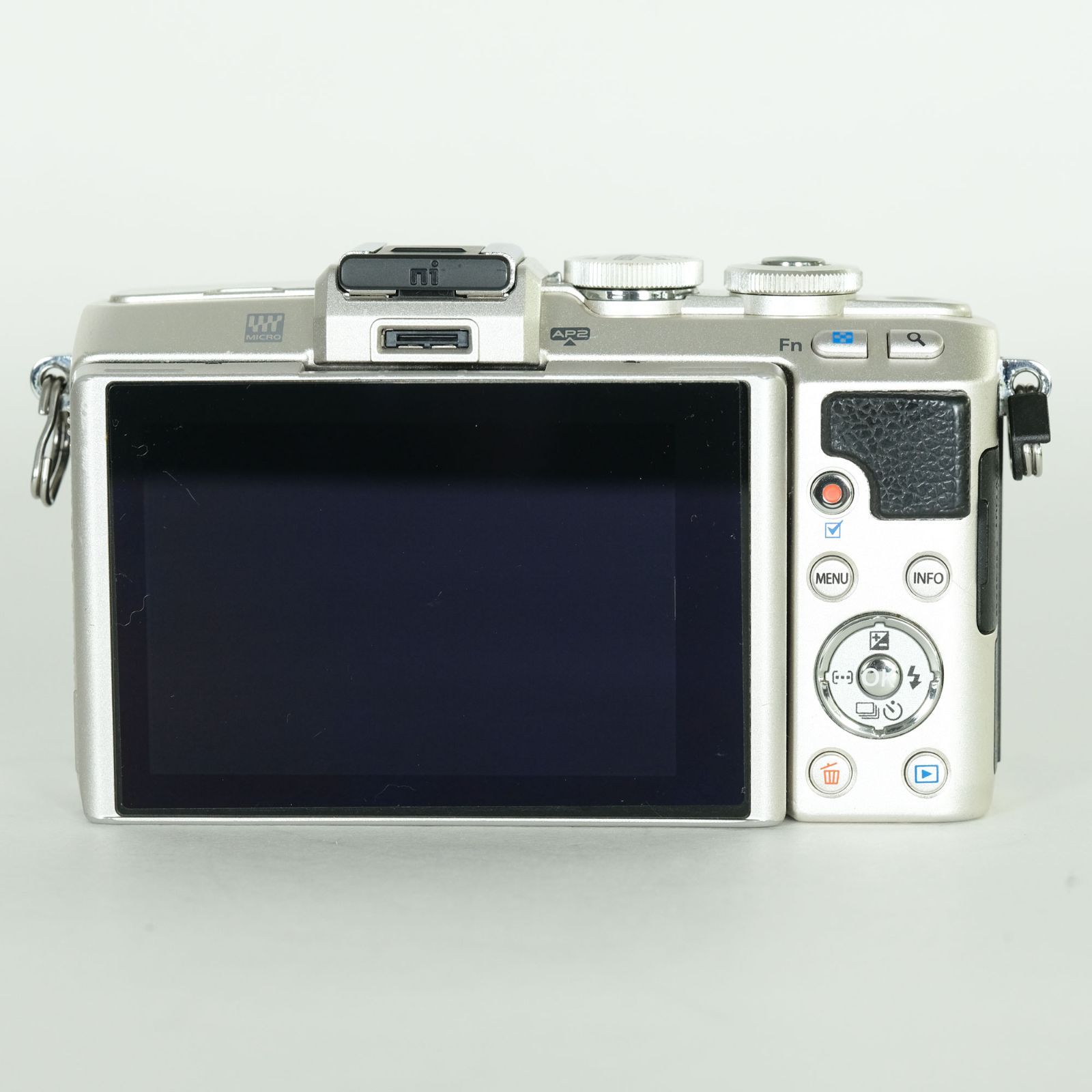 並品 | シャッター数7,650回｜注意事項あり] OLYMPUS PEN Lite E-PL7