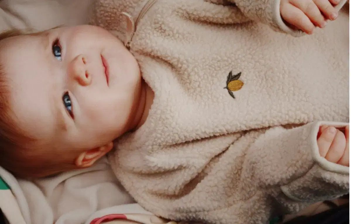 コンジェスレッド フリース ベビー 宇宙服