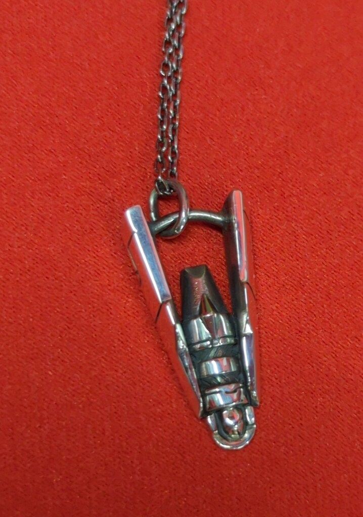  戦姫絶唱シンフォギアAXZ キングレコード シリーズ ガングニール ペンダント アクセサリー ヘアアクセサリー キャラクターグッズ