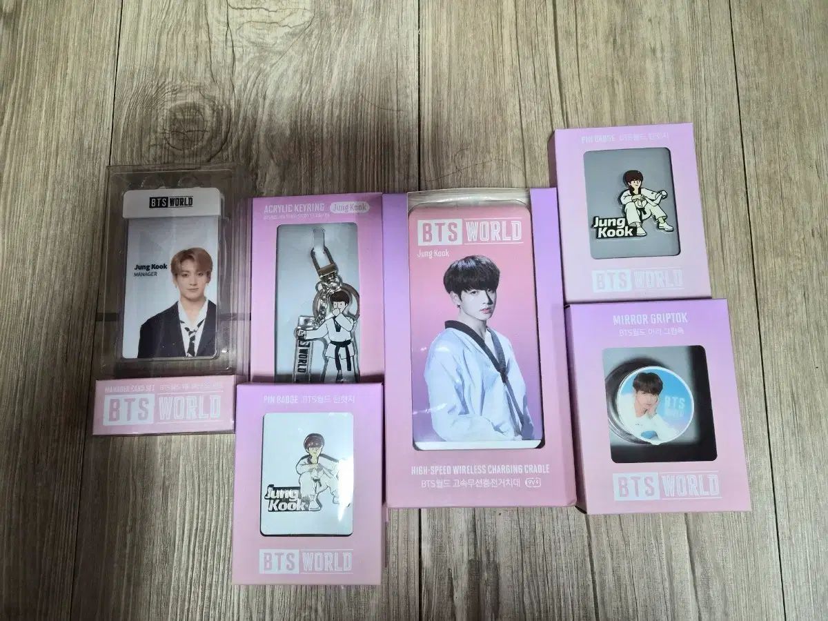 BTSWORLD ジョングク グッズセット - メルカリ