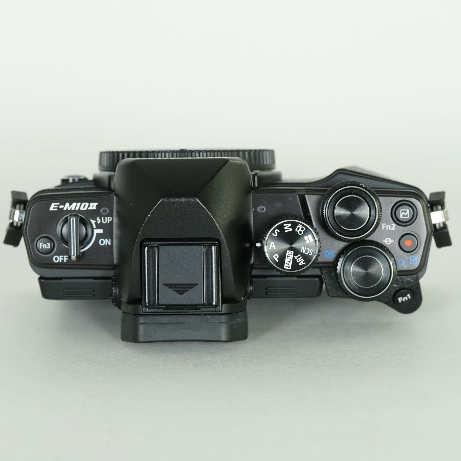 美品 | シャッター数6,460回] OLYMPUS OM-D E-M10 Mark II [ボディ