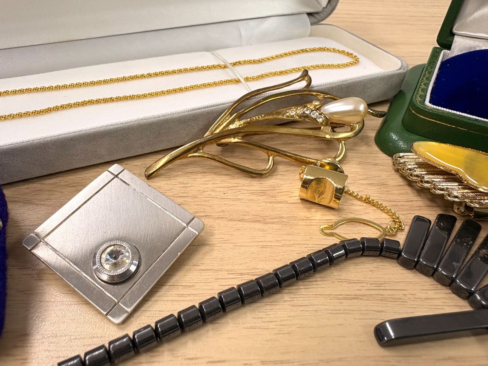 遺品整理・まとめ売り】アクセサリー ジュエリー ネックレス 2 - メルカリ