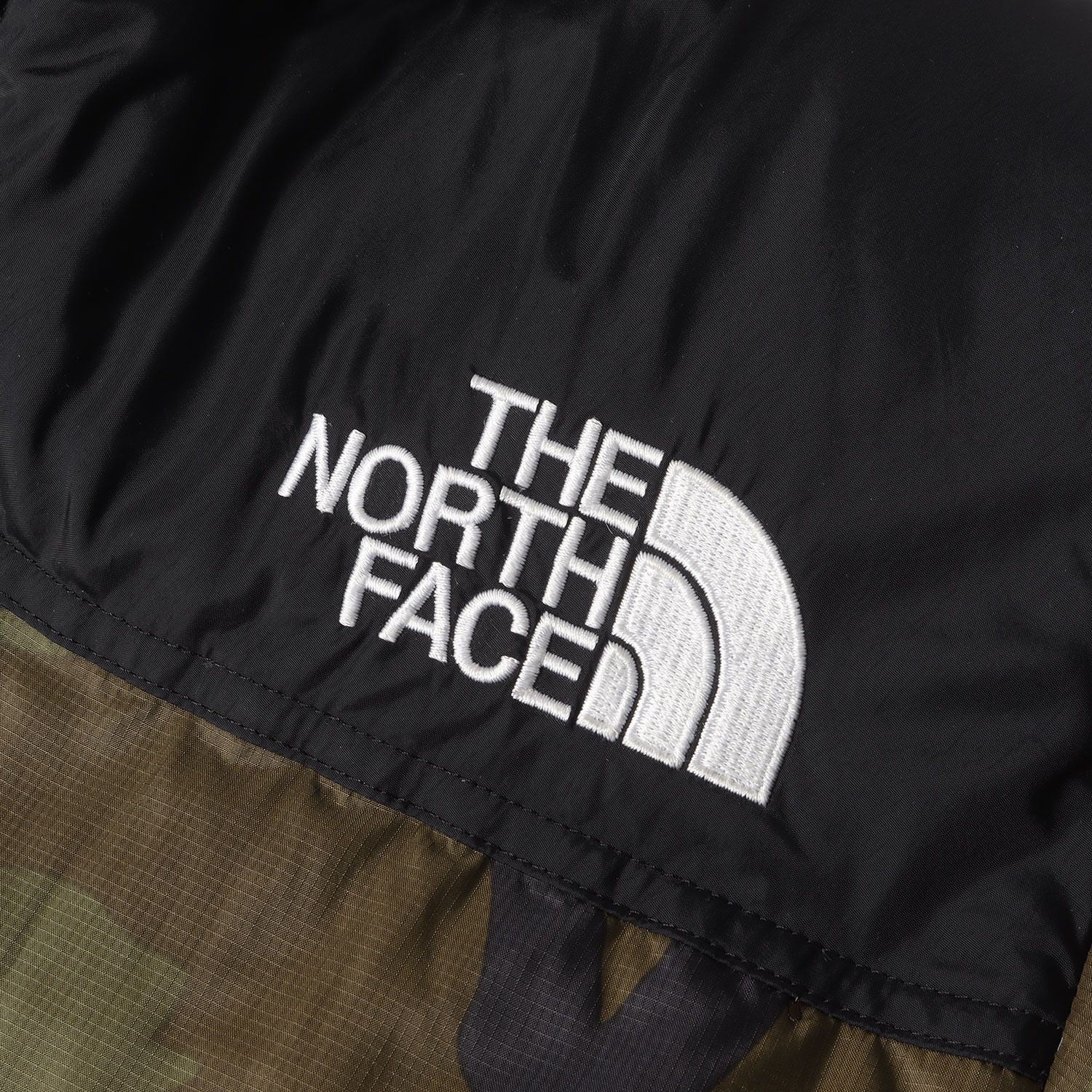 THE NORTH FACE ノースフェイス ジャケット グリーン系 ブラック