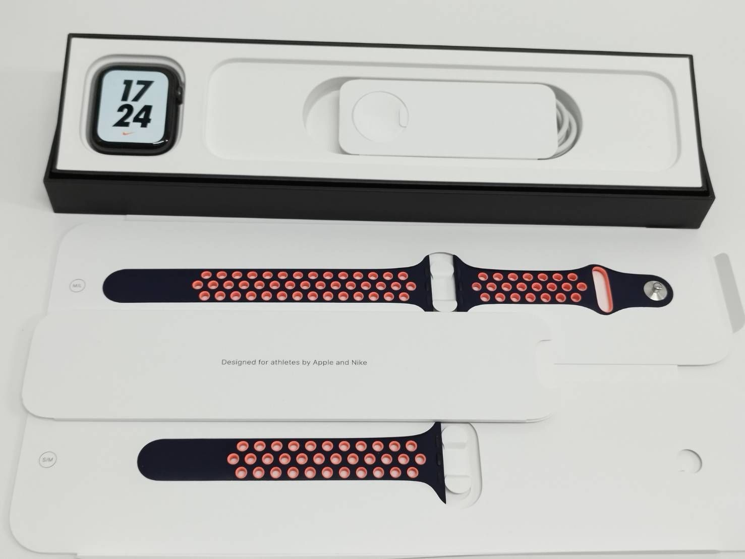 Apple Watch Nike Series 6 GPS 44 mm A 2292 スペースグレー M 02 3 J