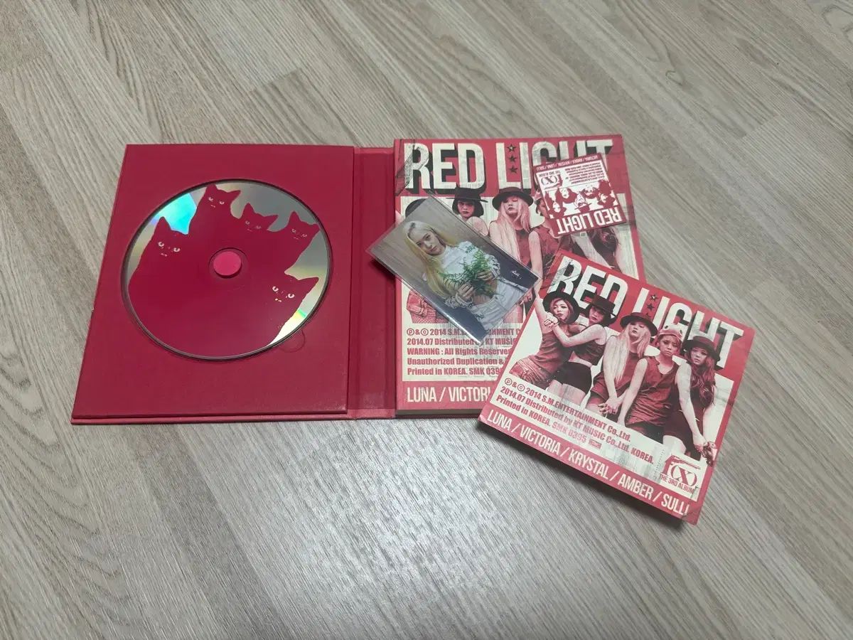 f(x) RED LIGHT Sleepy Cats 集合 トレカ カード CD f(x) The 3rd