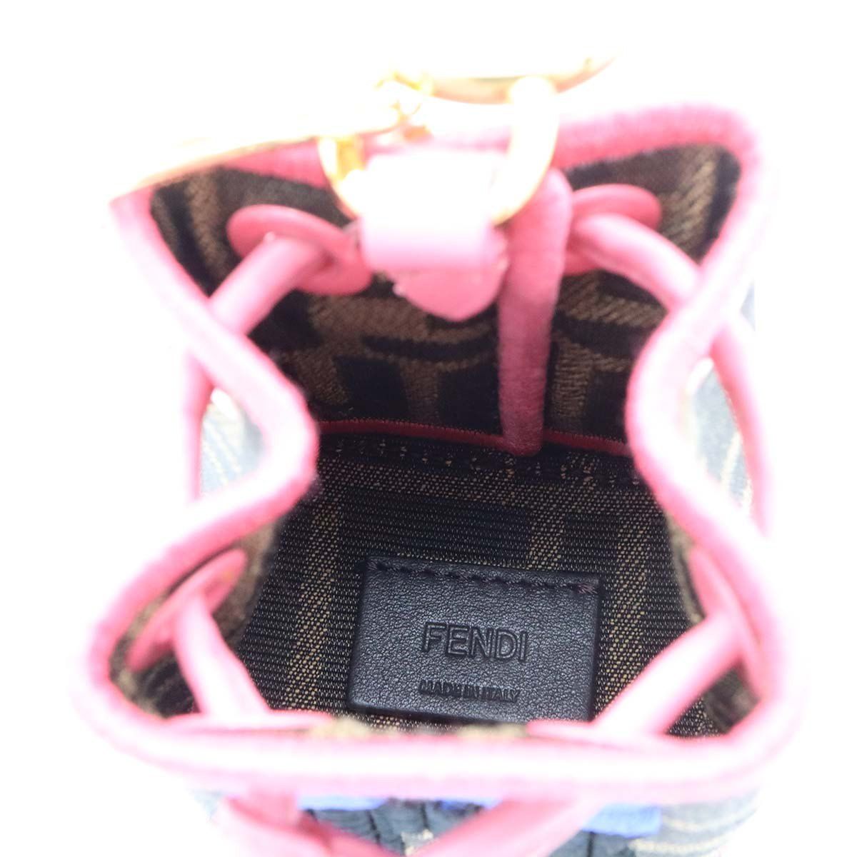 FENDI フェンディ ズッカ柄 モントレゾール キーホルダー チャーム