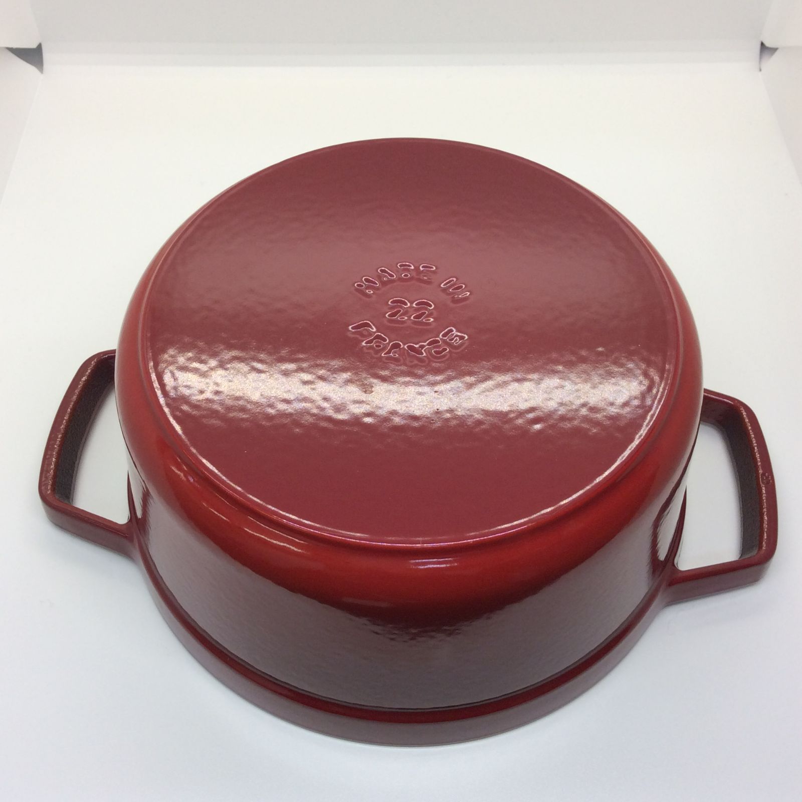 Staub Pico Cocotte Round 赤 22㎝ フランス製 ストウブ ピコココット ラウンド 鋳物 IH対応 直火OK 両手鍋