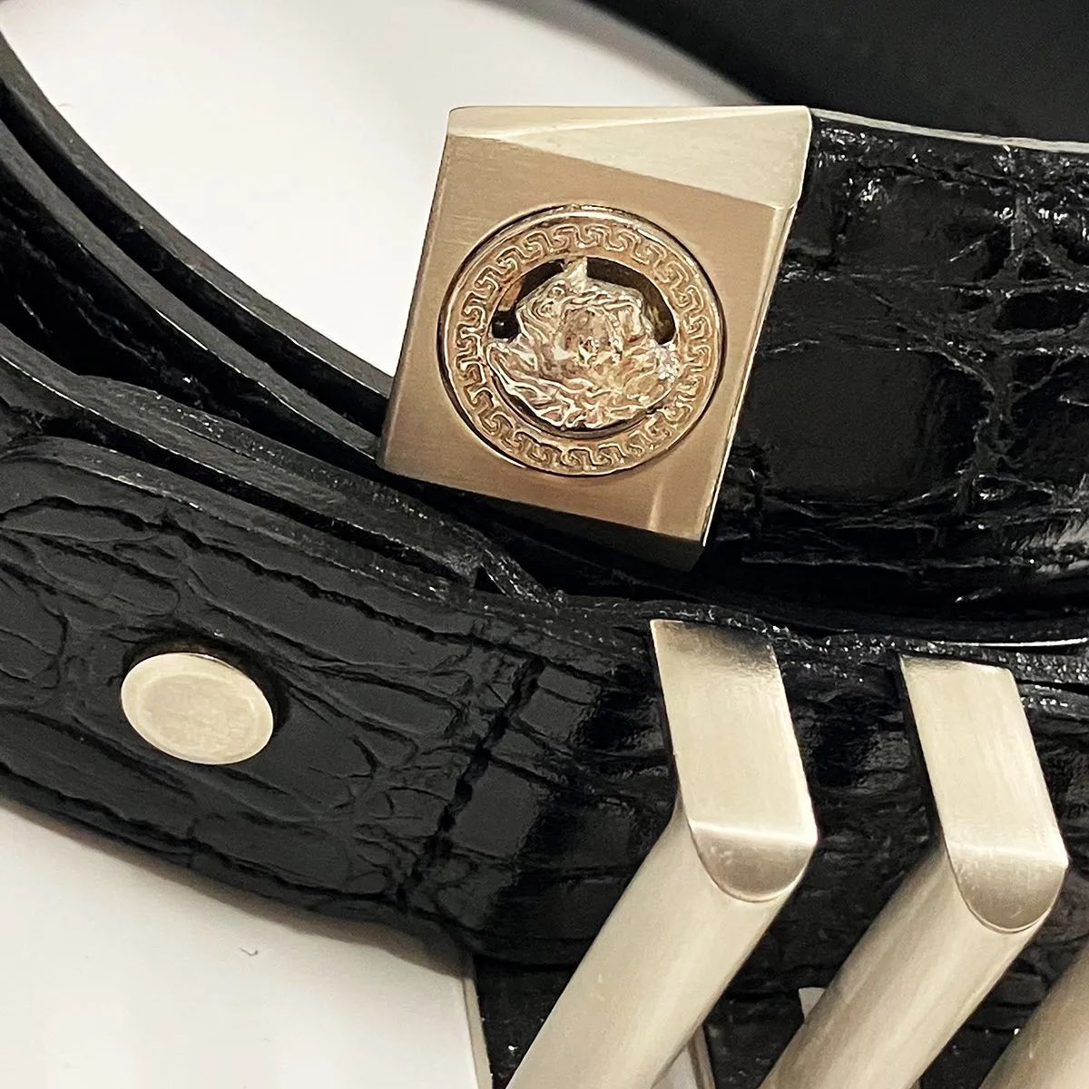 GIANNI VERSACE ジャンニヴェルサーチ ベルト - メルカリ