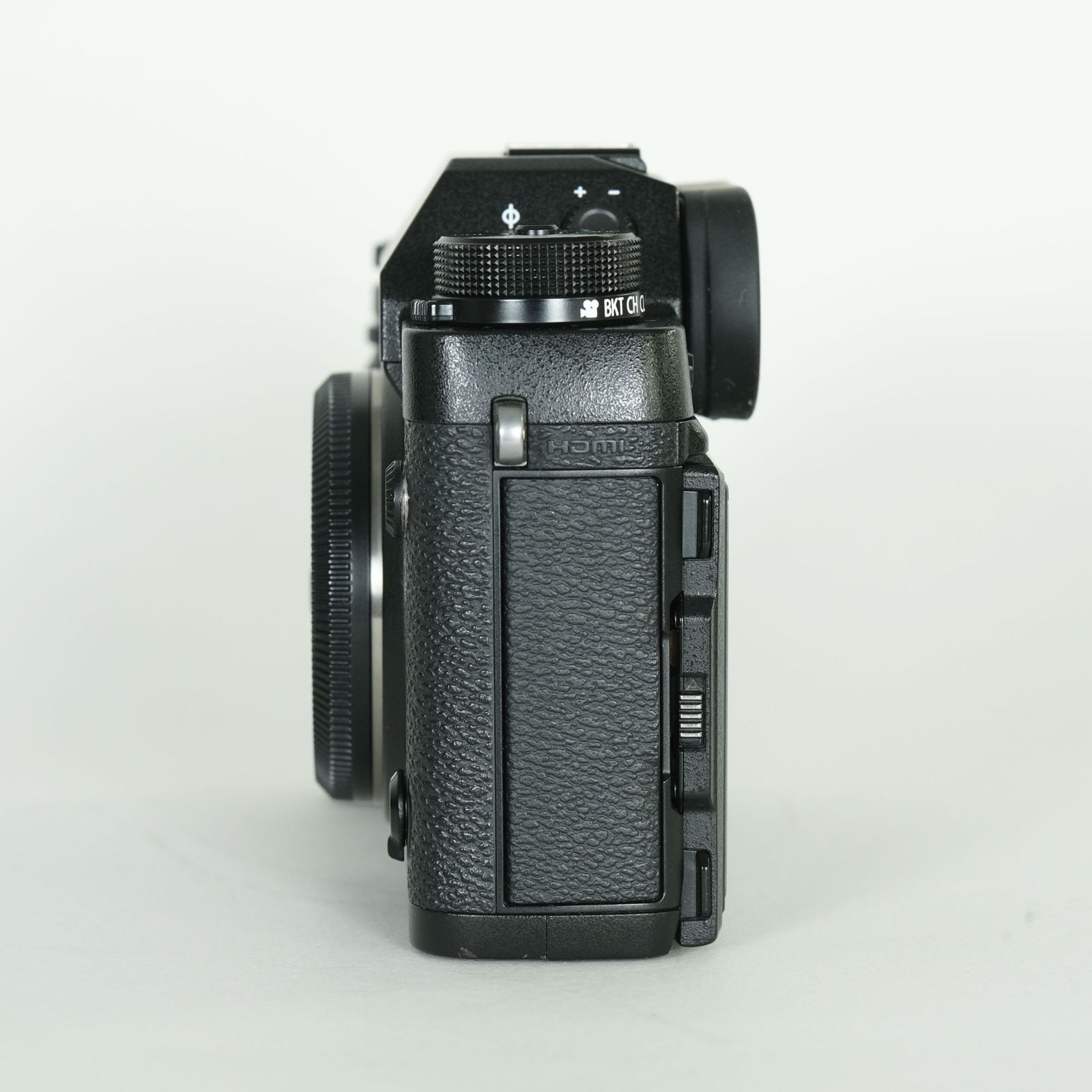 良品 | シャッター数23,630回｜バッテリーグリップ付] FUJIFILM X-T2