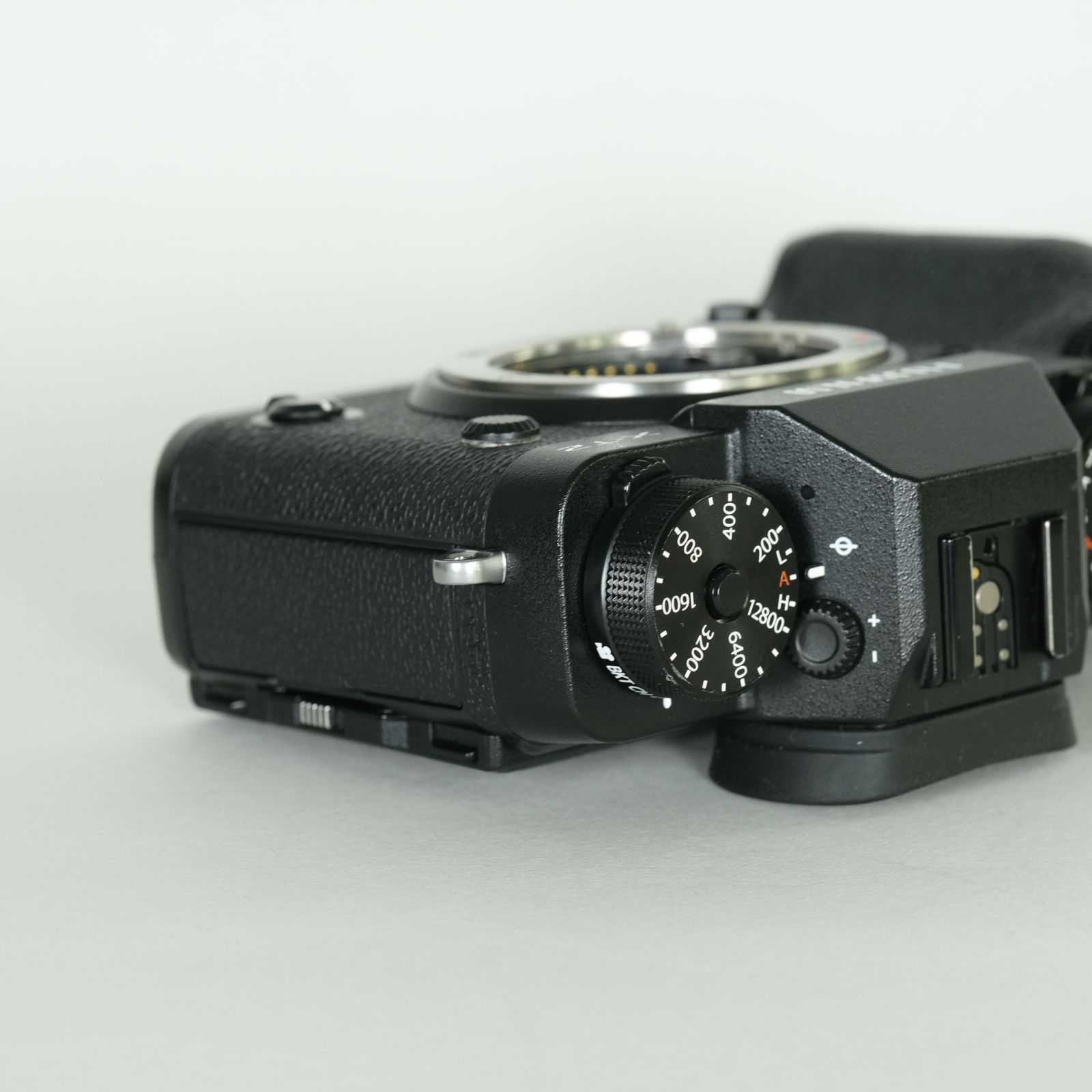 良品 | シャッター数23,630回｜バッテリーグリップ付] FUJIFILM X-T2