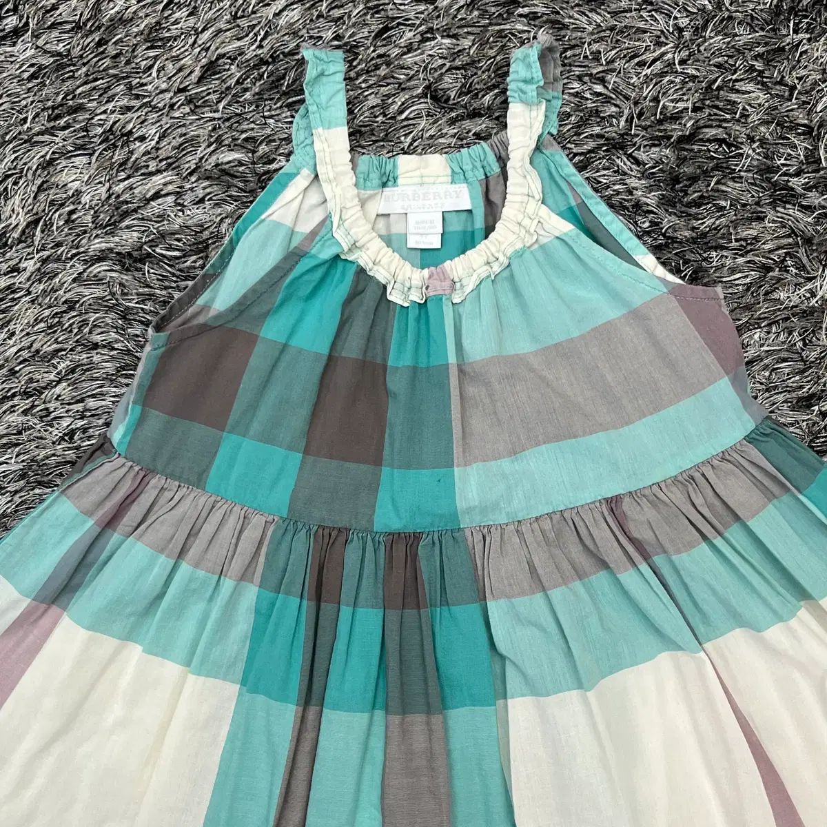 バーバリー キッズ ワンピース (4Y) - メルカリ