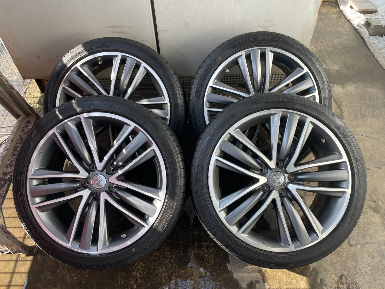 日産 V 37 スカイライン 19インチ 8 5 J H PCD 114 3 50 ダンロップ SP SPORT MAXX 050 245 40 RF 19 品 4本セット 菅146