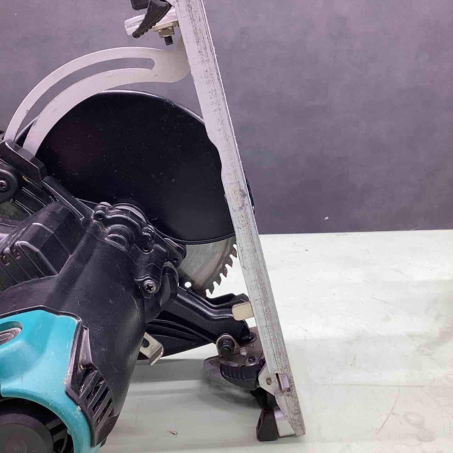 165 mm電子丸ノコ