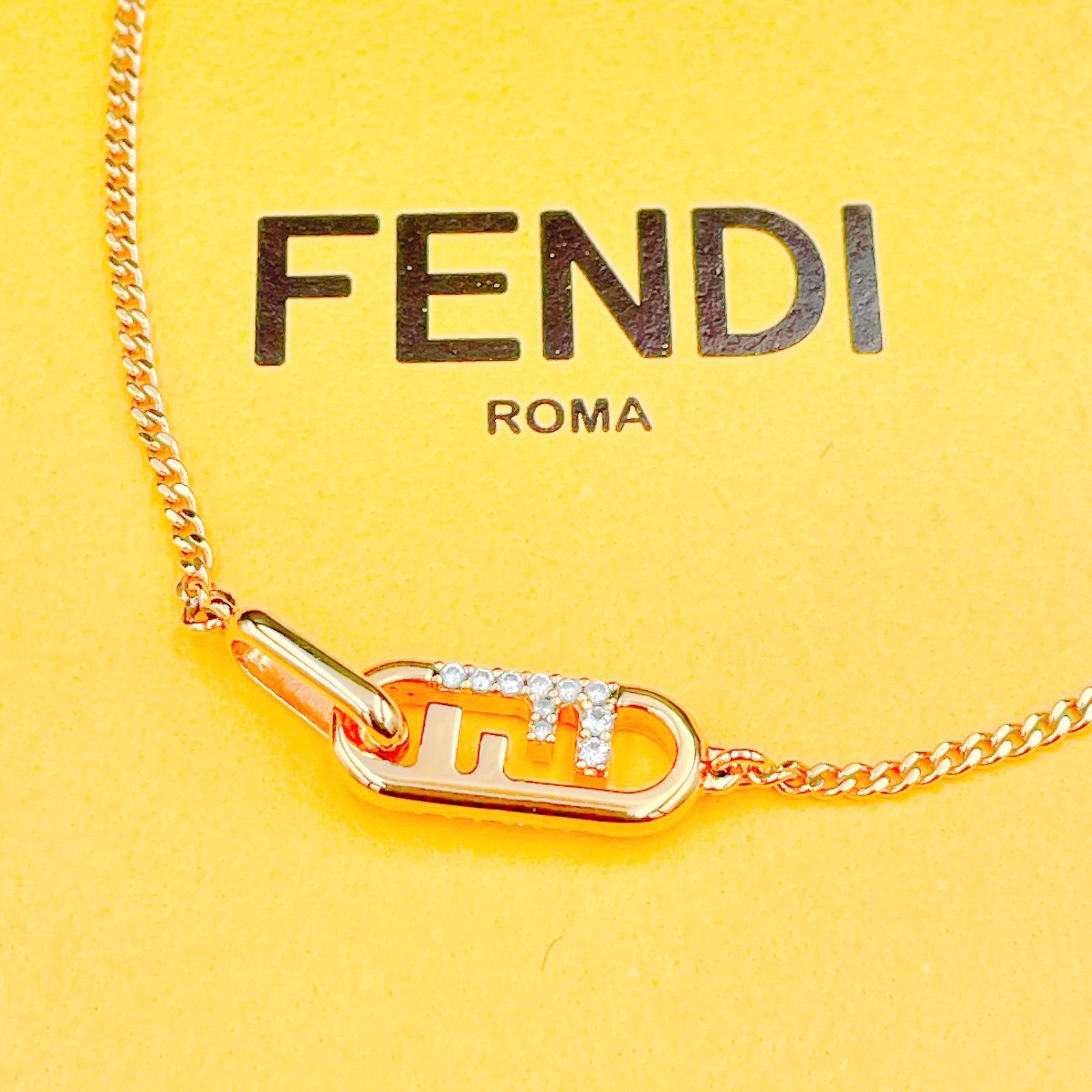 ◇フェンディ◇ FENDI オーロック ネックレス ラインストーン ゴールド